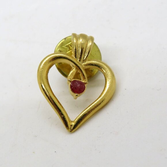 Vintage Pink Spinel Stone Brooch Gold Tone Heart 1" Lapel Pin - Picture 2 of 7